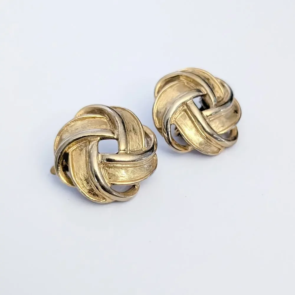 Vintage Trifari Clip On Earrings Statement Large Gold Tone 1
